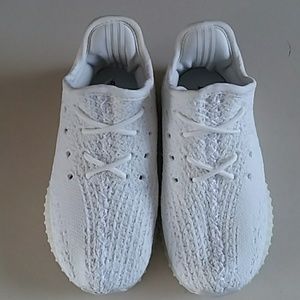 Auth kid's yeezy boost